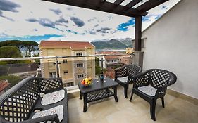 Sea Point Apart Hotel Tivat